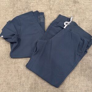 Figs scrubs